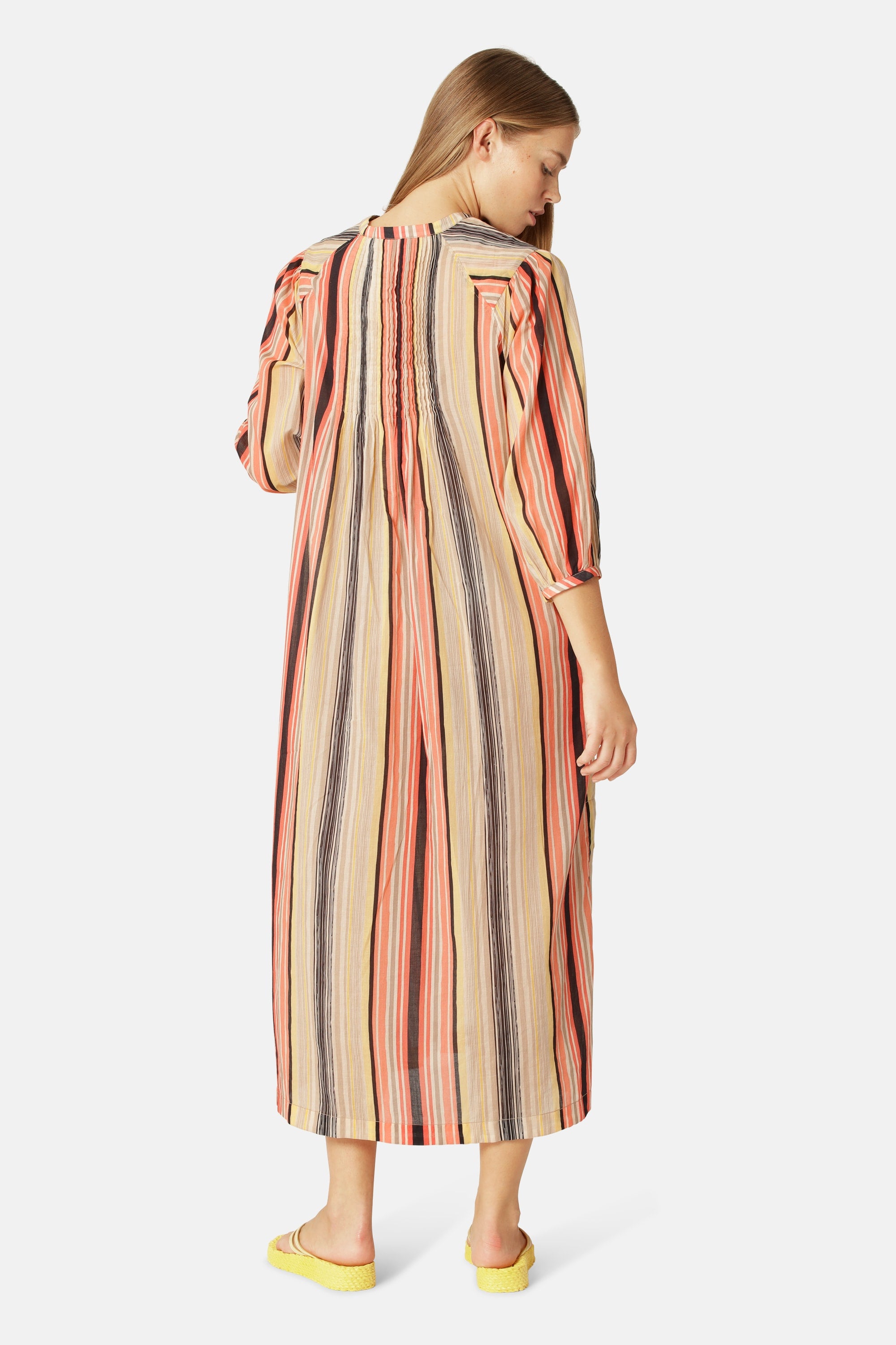 Lang Kjole med Ballongermer Pintuck - Red Organic Stripe
